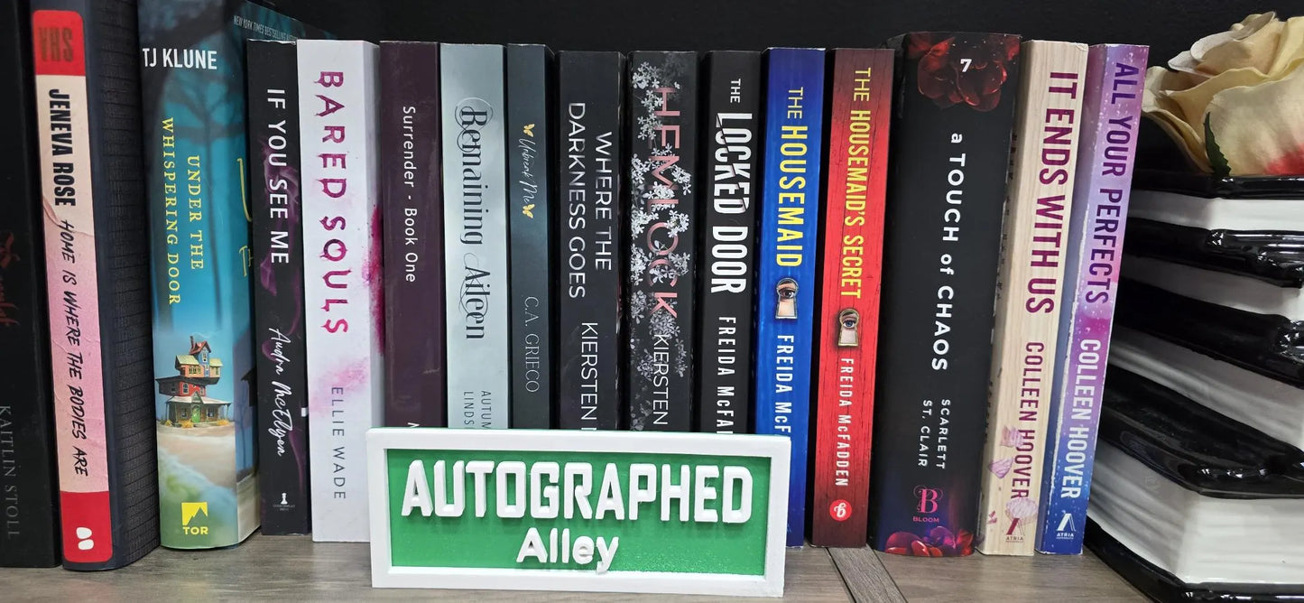 3D-Printed Signs – Custom Name, Saying, Quote, or Message perfect for Bookshelf!