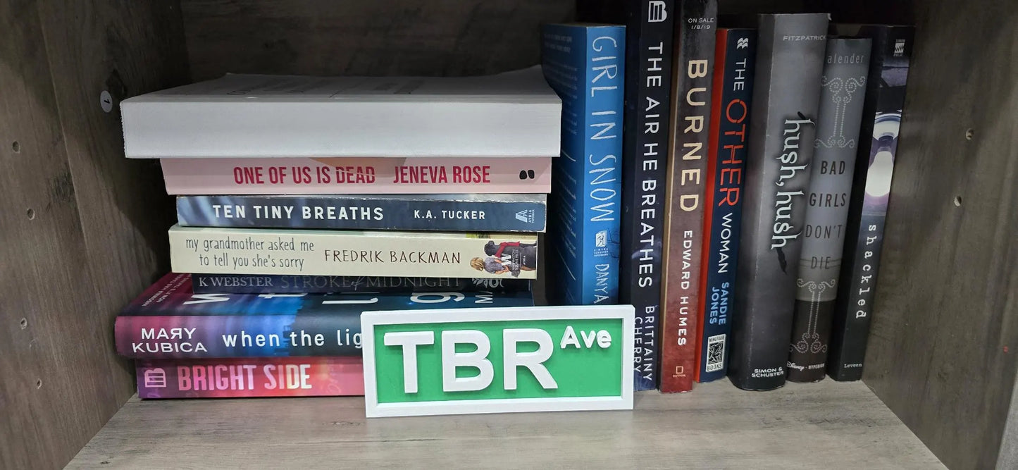 3D-Printed Signs – Custom Name, Saying, Quote, or Message perfect for Bookshelf!
